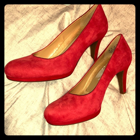 naturalizer red pumps